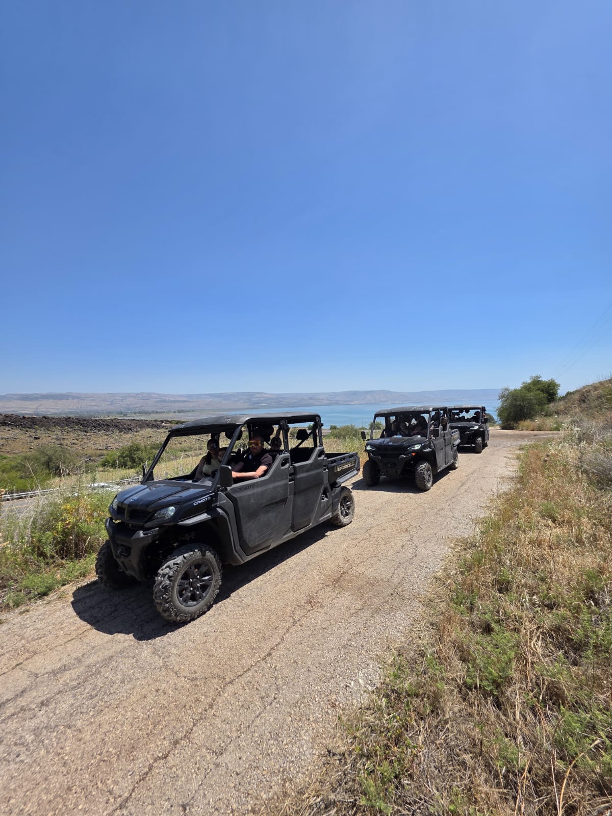 חוף ספירית והכנסיות